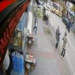 surucusunun yayaya carpmamak icin manevra yaptigi otomobil kaldirima cikti o anlar kamerada 2fc72d73d824