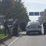 tir kirmizi isikta bekleyen otomobile carpti 5 yarali 5976692928e0