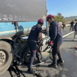 Ceyhan'da Otoyolda TIR'a Çarpan Otomobilin Sürücüsü Hayatını Kaybetti 2 tira arkadan carpan otomobilin surucusu oldu 0fa925da3dae