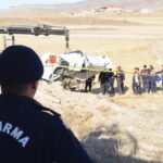 Aksaray'da TIR Kazası: Şoför Furkan Altınsoy Hayatını Kaybetti 6 toprak yiginina carpan tirin soforu oldu 2381e013e3b5