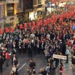 Tekirdağ'da Cumhuriyet Bayramı etkinlikleri sırasında, polisler dev Türk bayrağını gururla taşıdı. 5 trakyada 29 ekim cumhuriyet bayrami coskuyla kutlandi 2 18cecc6cdd54