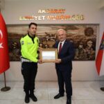 valiyi arayacagim diyen alkollu surucuye islem yapan polislere aksaray valisinden basari belgesi 8ffbd155e79b