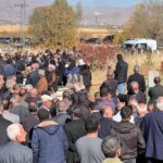 Yüksekova'da tankerle çarpışan otomobilden acı haber: Aile fertleri toprağa verildi 2 vandaki kazada olen cift ile kizlari hakkaride topraga verildi efecac9dd3c8