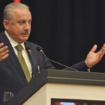 Zonguldak Bülent Ecevit Üniversitesi'nde Akademik Yıl Açılış Töreni Gerçekleşti 4 zonguldak eski meclis baskani sentop beunda akademik yili acilis torenine katildi video eklendi 53744175529f