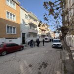 Eskişehir'de Engelli Çocukların Annesinin Ölümü, Cinayet mi İntihar mı? 2 2 engelli cocuk annesi kadin evde bogazi kesilmis halde bulundu 5c3a613cbdbc