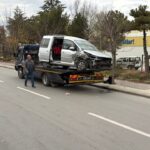 2 hafif ticari aracin carpistigi kazada 1 kisi yaralandi o anlar kamerada 1944200a4daa