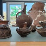 İzmir'de 5 Bin Yıllık Kadınlara Ait Kabartmalı Kaplar Bulundu 8 5 bin yillik kaplarda kadinin onemini gosteren gerdanlik detayi 3bf7ffacf9a6