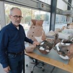 İzmir'de 5 Bin Yıllık Kadınlara Ait Kabartmalı Kaplar Bulundu 6 5 bin yillik kaplarda kadinin onemini gosteren gerdanlik detayi e774238d9532