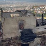 80 yasindaki ev sahibinin yangini sondurmek isterken olmus olabilecegi degerlendiriliyor da696d4af2ae