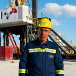 agabeyinin sehit oldugu gabar daginda petrol uretiminde calismaya basladi d41ff7dcd611