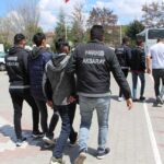 Aksaray'da Uyuşturucu Operasyonunda 29 Şüpheli Tutuklandı 2 aksarayda uyusturucu operasyonunda gozaltina alinan 154 supheliden 29u tutuklandi a8c00140441b