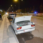 Alkollü Sürücü, Polisin 'Dur' İhtarında Uymayıp Kaçarken Kaza Yaptı: 49 Bin Lira Ceza! 3 alkollu ve ehliyetsiz surucu dur ihtarina uymayinca kaza yapip yakalandi 59ae1c08612c