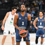Anadolu Efes, EuroLeague’de uzatmalara giden karşılaşmada EA7 Emporio Armani Milan'a 97-93 yenildi. 2 anadolu efes ea7 emporio armani milan 93 97 7643592994ee