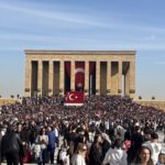 ankara 10 kasimda anitkabire ziyaretci akini video eklendi 2d7e5b78fb7a