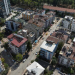 Antalya'da Müteahhit, İnşaatı İşgal Eden Arsa Sahipleriyle Mahkemelik Oldu 7 arsalarini muteahhide verdiler bitmesini beklemeden insaata yerlestiler 7521a7d750e9