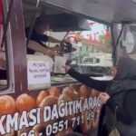 İznik'te hayırsever, Atatürk'ü anmak için lokma dağıttı 6 ataturk icin lokma dagitti e52ff6964769