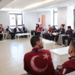 Bakan Osman Aşkın Bak, Riyad'da Milli Sporcuları Ziyaret Etti 3 bakan bak suudi arabistanda milli sporcularla bir araya geldi 95534c18070e