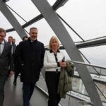 bakan fidan almanya federal meclisini ziyaret etti b708c1f778ef