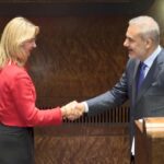 Bakan Hakan Fidan, Finlandiya'da Fin Parlamentosu Başkanı ile Görüştü 2 bakan fidan fin parlamentosu baskani jussi halla aho ile bir araya geldi d26b1d3d0f77