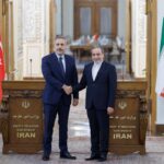 Türkiye ve İran, Bölgesel İş Birliğini Güçlendirmek İçin Bir Araya Geldi 2 bakan fidan turkiye ile iran bolgenin iki guclu ulkesi video eklendi 64c6d0075a73