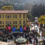 bakan goktas alev alatli cagin otesinde eserler uretti video eklendi 3e5615376681