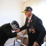 bakan goktas koreli mevkidasiyla birlikte kore gazisini ziyaret etti 45033b4ecb76