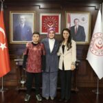 Şehit Yüzbaşı Alper Kocaman'ın Oğlu Ata Alp Kocaman'ın Doğum Günü Bakan Göktaş'tan Kutlandı 3 bakan goktas sehit oglunun dogum gununu kutladi 7318141d6236