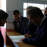 Mardin’deki okul ziyaretinde Bakan Tekin, suistimal tespit edilen işletmelerle ilişkiyi kesiyoruz dedi. 4 bakan tekin cocuklarin egitim aldigi isletmeleri surekli denetliyoruz 2 f7c1e0610d51