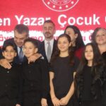 Milli Eğitim Bakanı Tekin, Hikaye Yazma Yarışmasında Başarılı Öğretmenleri Ödüllendirdi 2 bakan tekin ogretmenlerimizin yazdigi hikayeleri 1 milyon baski yapip dagitacagiz bf998eeabfc7