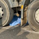 İzmir’de Beton Mikserinin Çarptığı Kadın Hayatını Kaybetti, Torun Sağ Kurtuldu 3 beton mikserinin carptigi kadin oldu son anda yol kenarina cektigi torunu kurtuldu 490f23913941