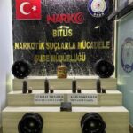 bitliste aracta 16 kilo 769 gram metamfetamin ele gecirildi 2 tutuklama ac6f010ab41f