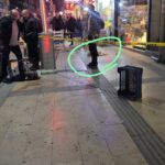 Gümüşhane'de Boşanma Aşamasındaki Eşinin Bıçaklı Saldırısına Uğrayan Kadının Korkunç Anları Güvenlik Kamerasında Kaydedildi 8 bosanma asamasindaki esi tarafindan bicaklandi saldiri kamerada bd413590cd59