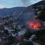 bursada 2 katli binadaki yangin 3 eve daha sicradi alevler dronla goruntulendi 01571798c6c7