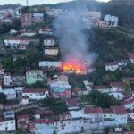 bursada 2 katli binadaki yangin 3 eve daha sicradi alevler dronla goruntulendi 7193db7e2930