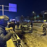 bursada direge ve servis minibusune carpip hurdaya donen otomobilden hafif yarali kurtuldular 9bfab0dc2864