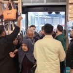 İnegöl'deki Giyim Mağazası Açılışında 10 TL'lik Ürünler İçin İzdiham! 4 bursada giyim magazasi acilisinda izdiham 3c5972774397