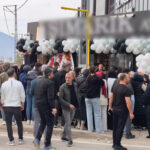 İnegöl'deki Giyim Mağazası Açılışında 10 TL'lik Ürünler İçin İzdiham! 6 bursada giyim magazasi acilisinda izdiham f8921a1b9937