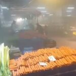 Bursa'da Kapalı Pazar Alanında Yangın: 1 Kişi Hastaneye Kaldırıldı 2 bursada pazar alaninda yangin 1 kisi dumandan etkilendi 6377d6fa84f3