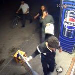 cekirdek citlerken taburenin uzerinde gordugu telefonu caldi seytana uydum dedi 17bf5c574476