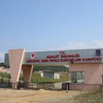 Ferizli'deki Açık Cezaevinde Akşam Yemeği Sonrası 123 Hükümlü Hastanelere Kaldırıldı 1 cezaevinde gida zehirlenmesi suphesi 123 hukumlu hastaneye kaldirildi a18a1714bba2