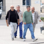 Antalya'da cinayet zanlısının bıçakla saldırdığı kişi hayatını kaybetti, korneaları bağışlandı 1 cinayetin ardindan elindeki kani cimlere silmis 2 96286dc93c42