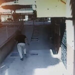 cinayetin ardindan elindeki kani cimlere silmis video eklendi 5926f7e4b945