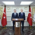 Mardin'de Çin Büyükelçisi Jiang Xuebin, 'Dualı Sultan Gömlekleri' Sergisini İnceledi 1 cinin ankara buyukelcisi xuebin mardinde 6126c879b660