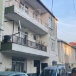 darica ilcesinde 2 binanin kolonlari catladi vatandaslar evlerini tahliye etti 65242047f282