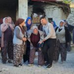 Elvan Yeşilkula Son Yolculuğuna Uğurlandı 4 devrilen traktorun surucusu elvan kazadan 1 gun sonra oldu 2 7b14d52122cc