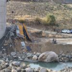 diyarbakirda viyaduk insaatinda iskele coktu 4 olu 1 yarali 4 6838baea70bd