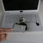 Eskişehir'de Dizüstü Bilgisayar Patladı, Kullanıcı Şokta! 6 dizustu bilgisayari bomba gibi patladi o anlar kamerada 2c6c1e979b7b