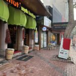 Balıkesir'de Şarküteri İşletmecisini Vuran Şüpheli Kaçtı 4 dukkaninin onunde silahli saldiriya ugrayan esnaf yaralandi eb82862e4265