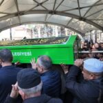 Ziya Yılmazbilen'in Babası Hacı Ali Yılmazbilen Son Yolculuğuna Uğurlandı 2 eski mhp genel baskan yardimcisi yilmazbilenin babasi son yolculuguna ugurlandi 37ca3a22ed16