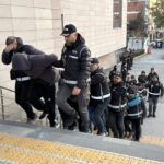 Eskişehir'de düzenlenen operasyonda 20 şüpheli silahlı suç örgütü ile bağlantılı gözaltına alındı. 3 eskisehirde suc orgutu operasyonu 20 gozalti 164d57ed76d7